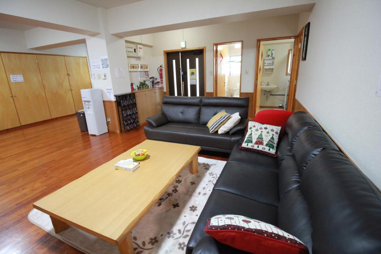 Utopia Mihama Chatan Exterior photo